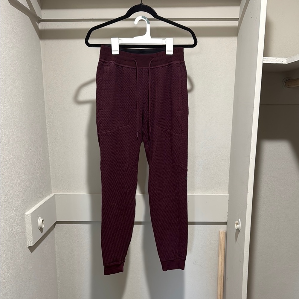 Lululemon men’s Jogger Pants - Small